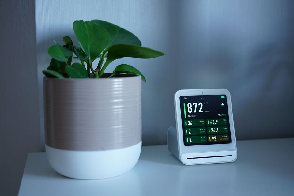 Digital indoor air monitor on a table